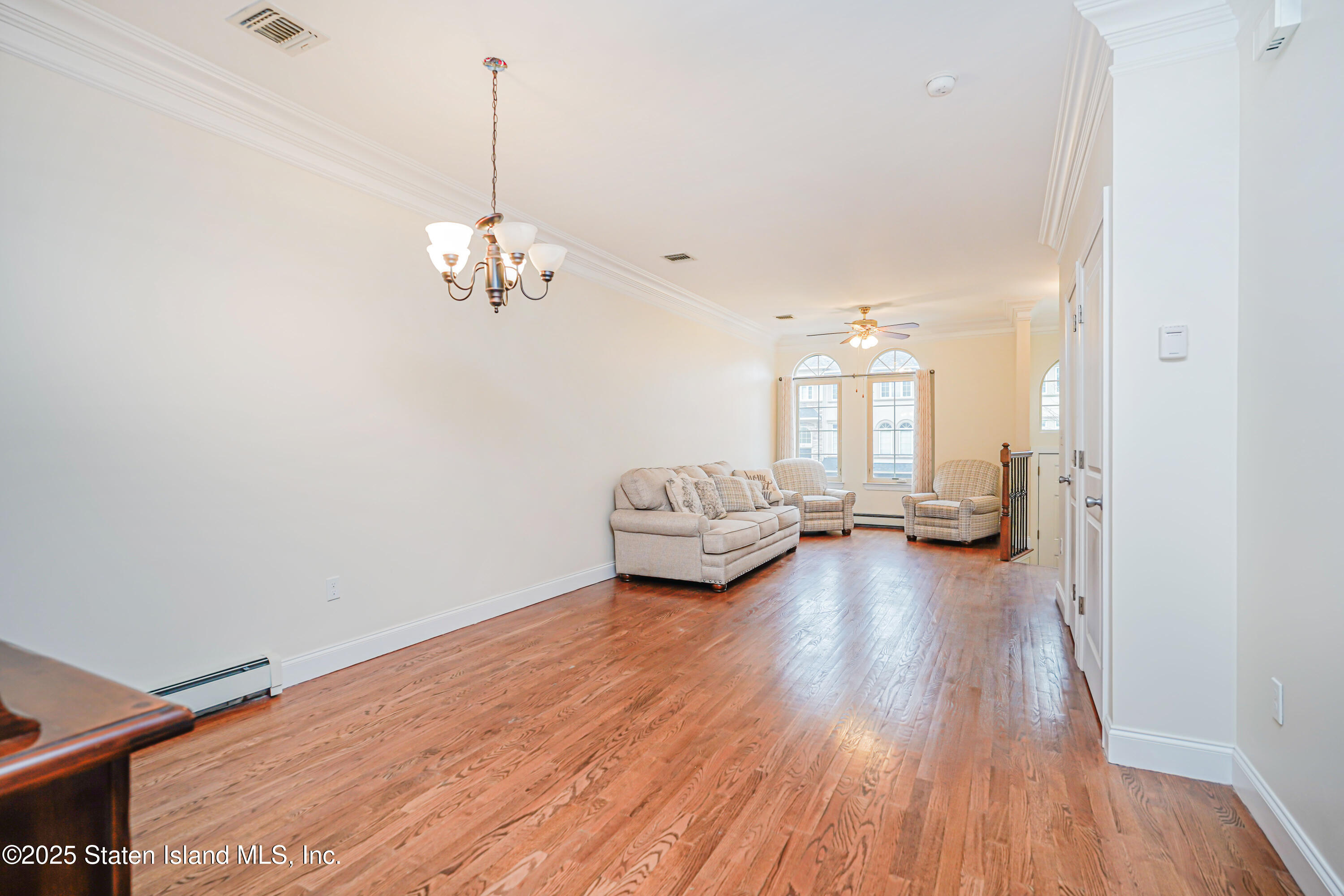 35 Monarch Court, Staten Island, New York image 9