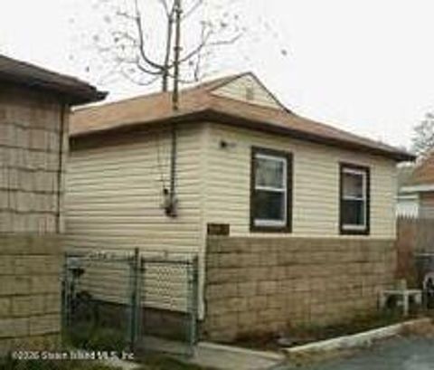 Photo of 564 Midland Avenue #C, Staten Island, NY 10306 (MLS # 2601719)