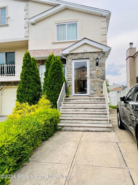 Photo of 84 Bogota Street, Staten Island, NY 10314 (MLS # 2404289)