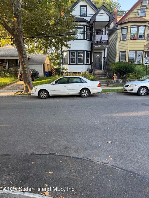 Photo of 247 Charles Avenue #1, Staten Island, NY 10302 (MLS # 2505368)