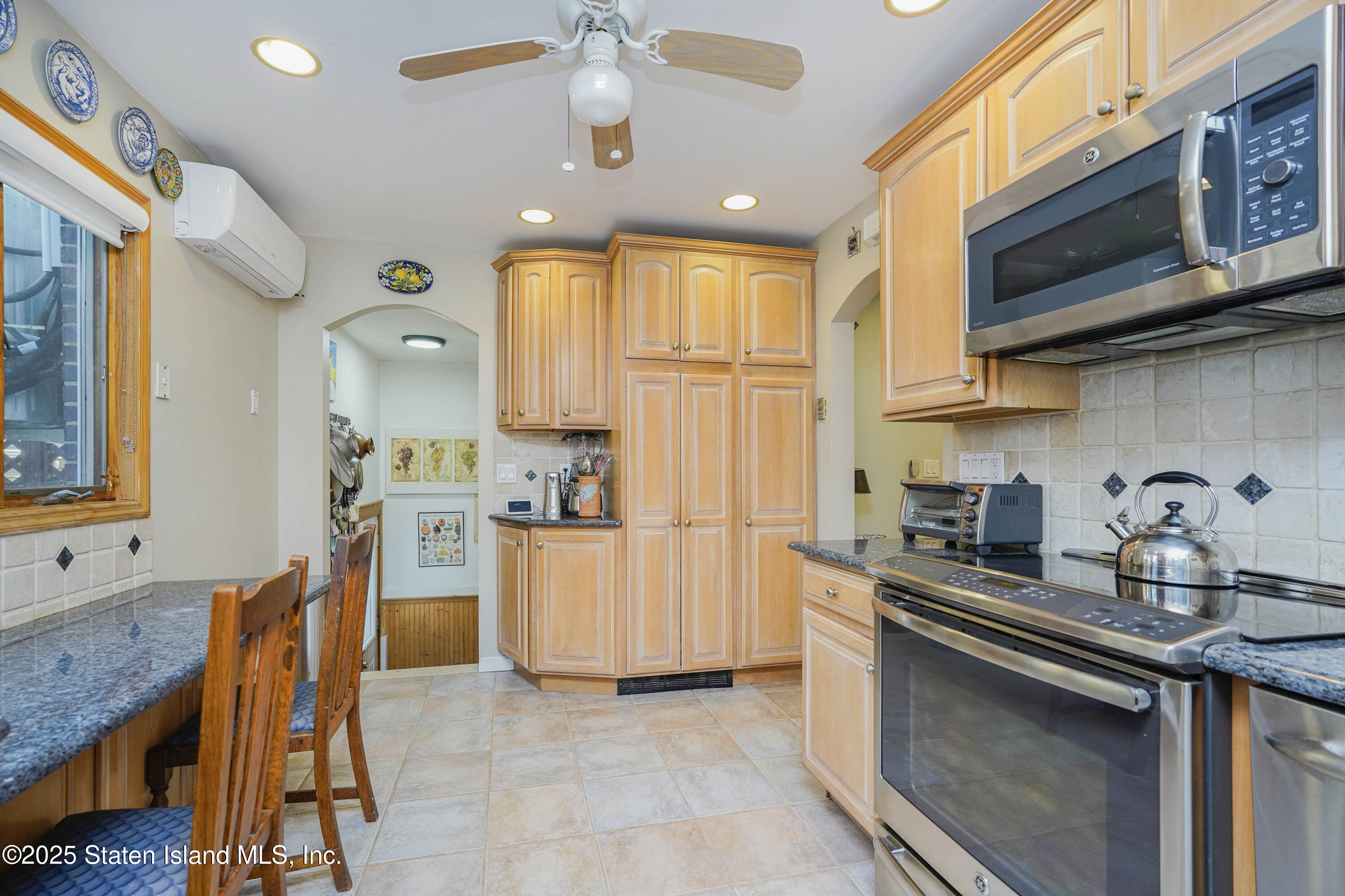 44 Westbury Avenue, Staten Island, New York image 16
