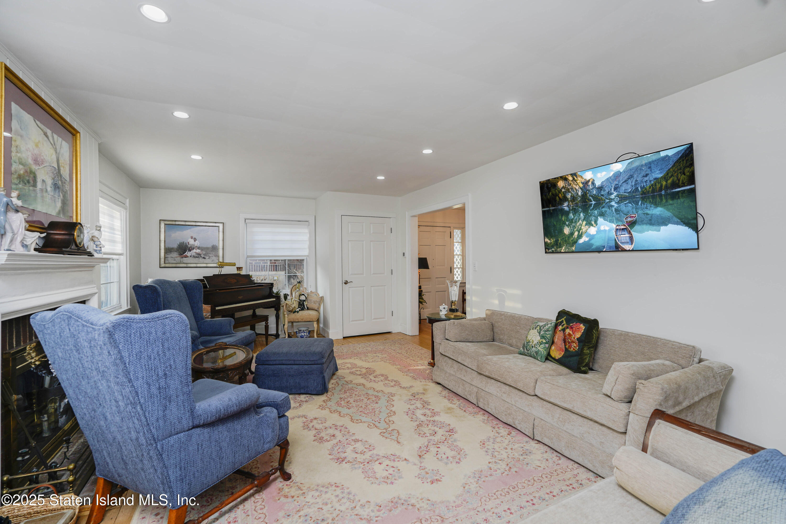 44 Westbury Avenue, Staten Island, New York image 8