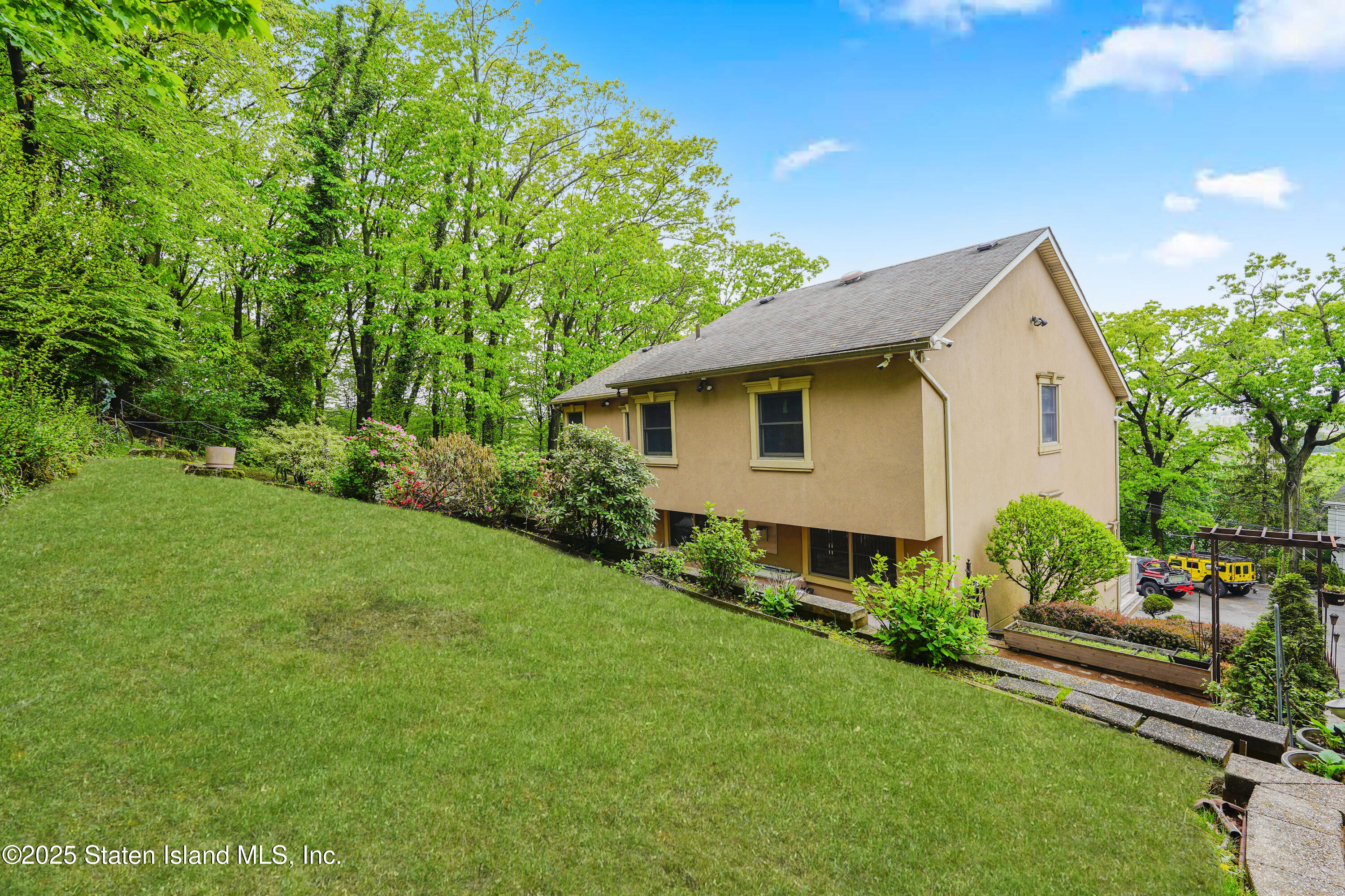 16 Diana Trail, Staten Island, New York image 50