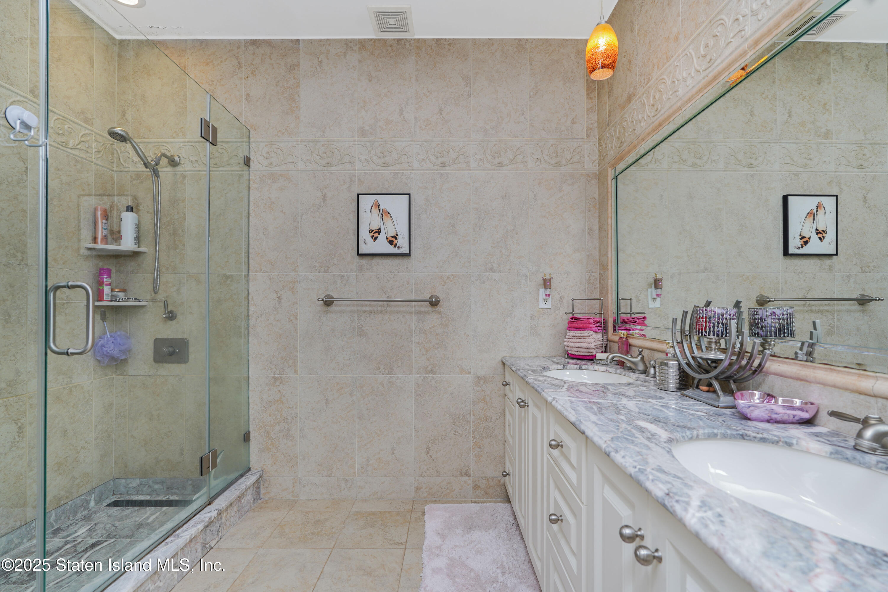 16 Diana Trail, Staten Island, New York image 32