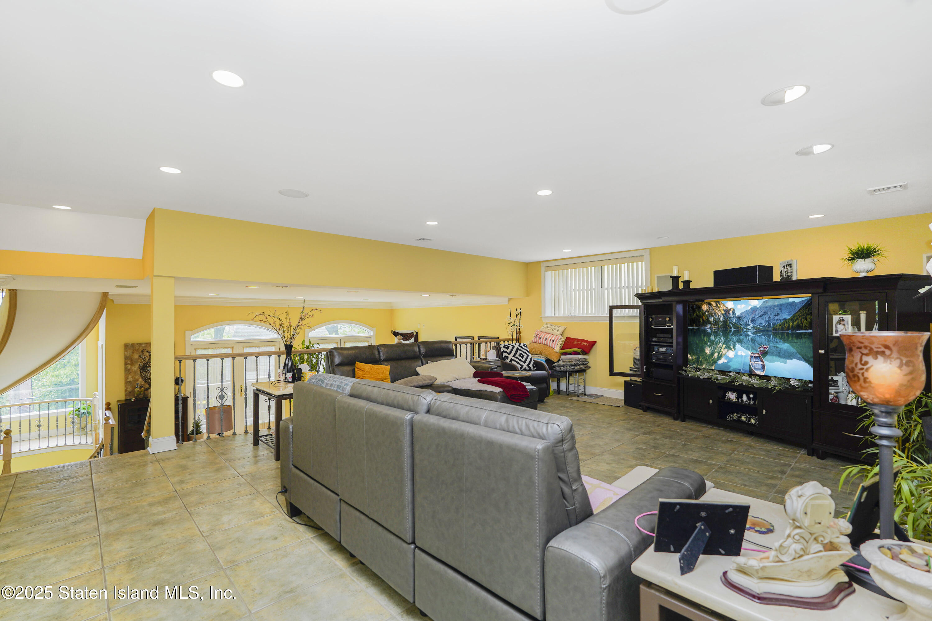16 Diana Trail, Staten Island, New York image 25