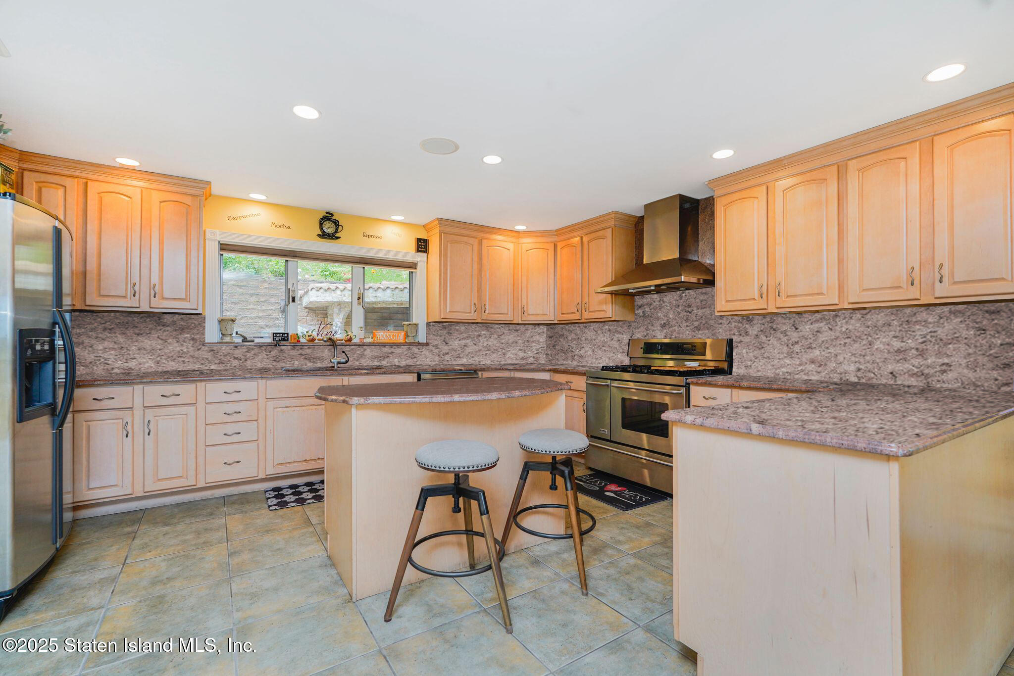 16 Diana Trail, Staten Island, New York image 22