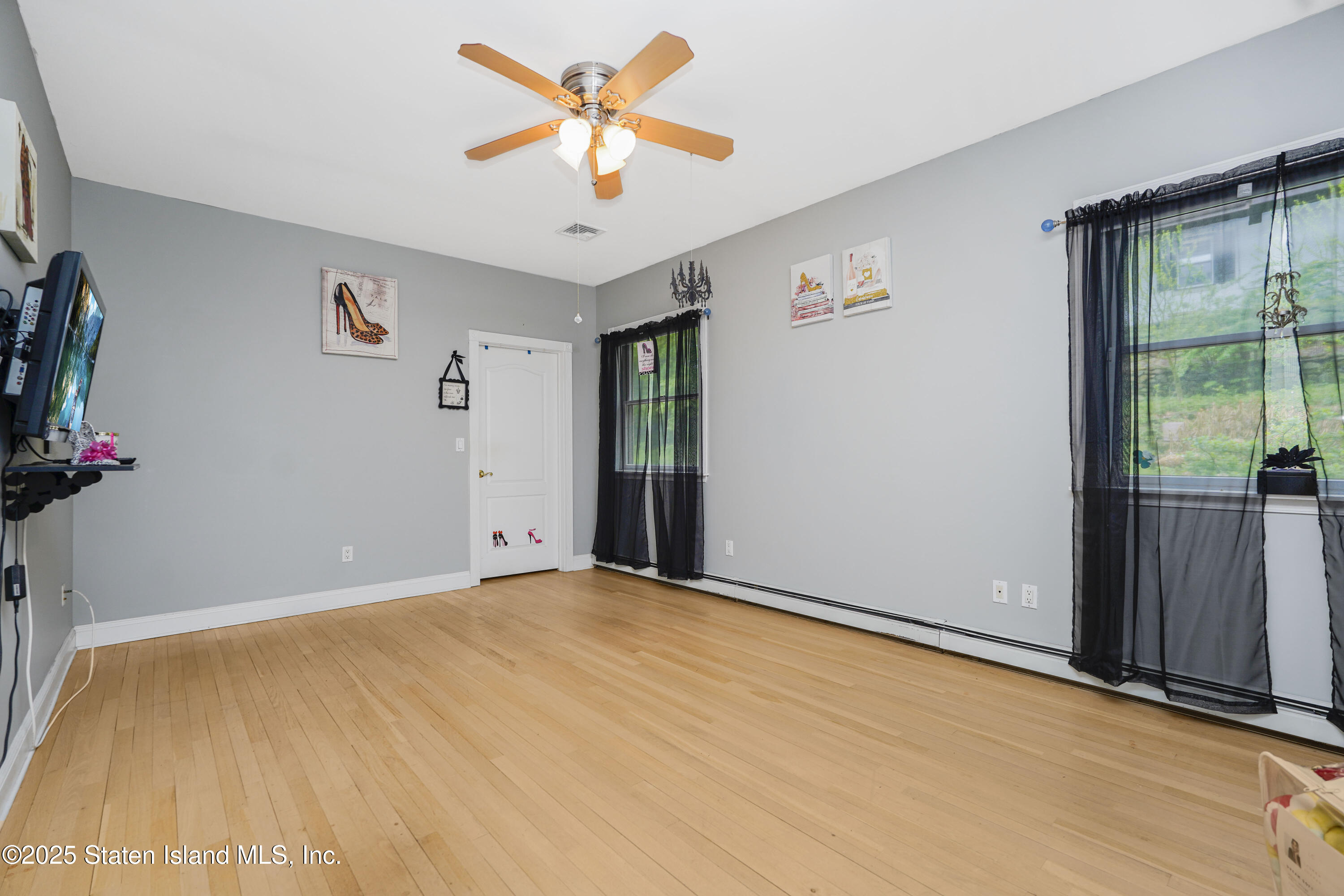 16 Diana Trail, Staten Island, New York image 35