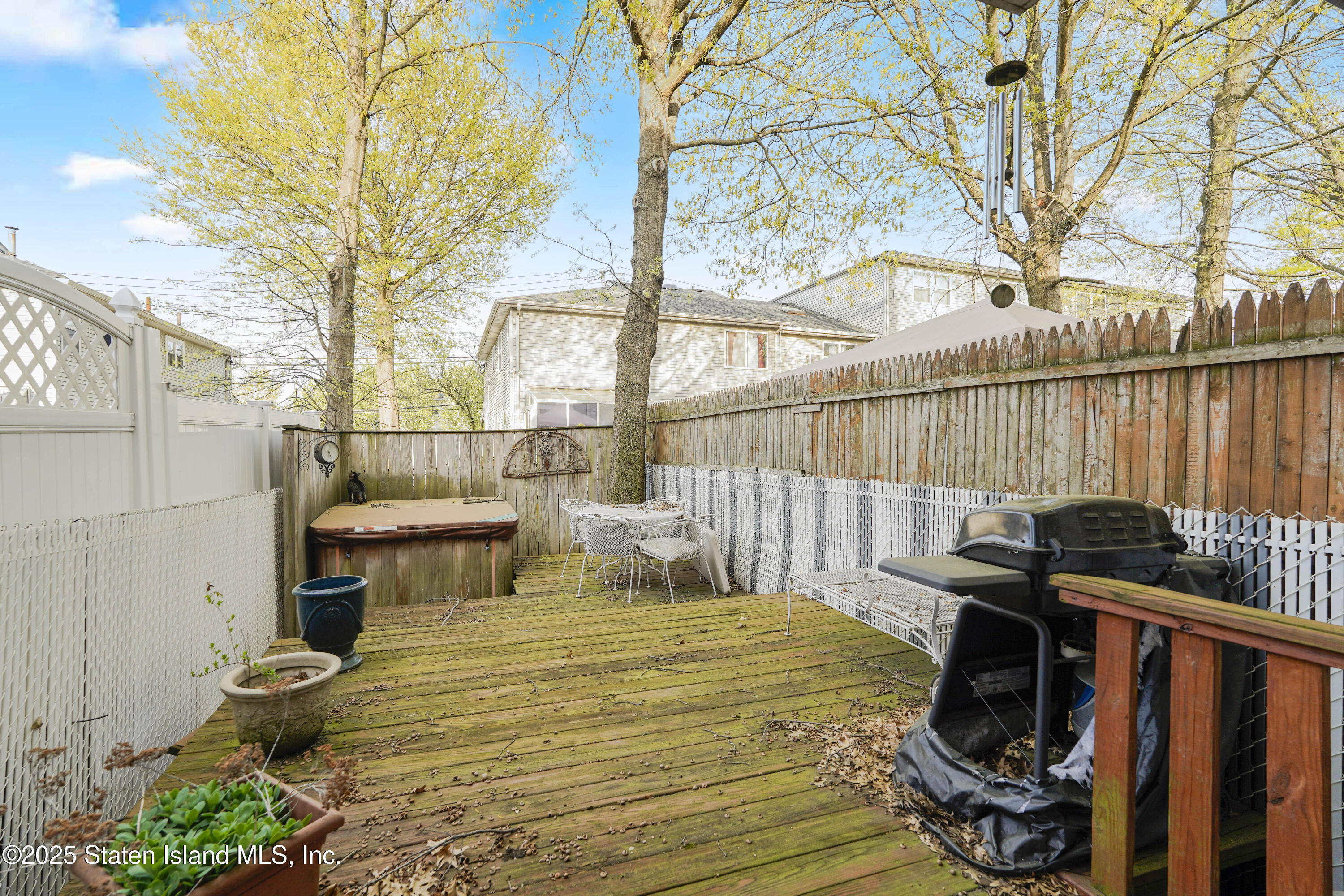 102 Lorraine Loop, Staten Island, New York image 23