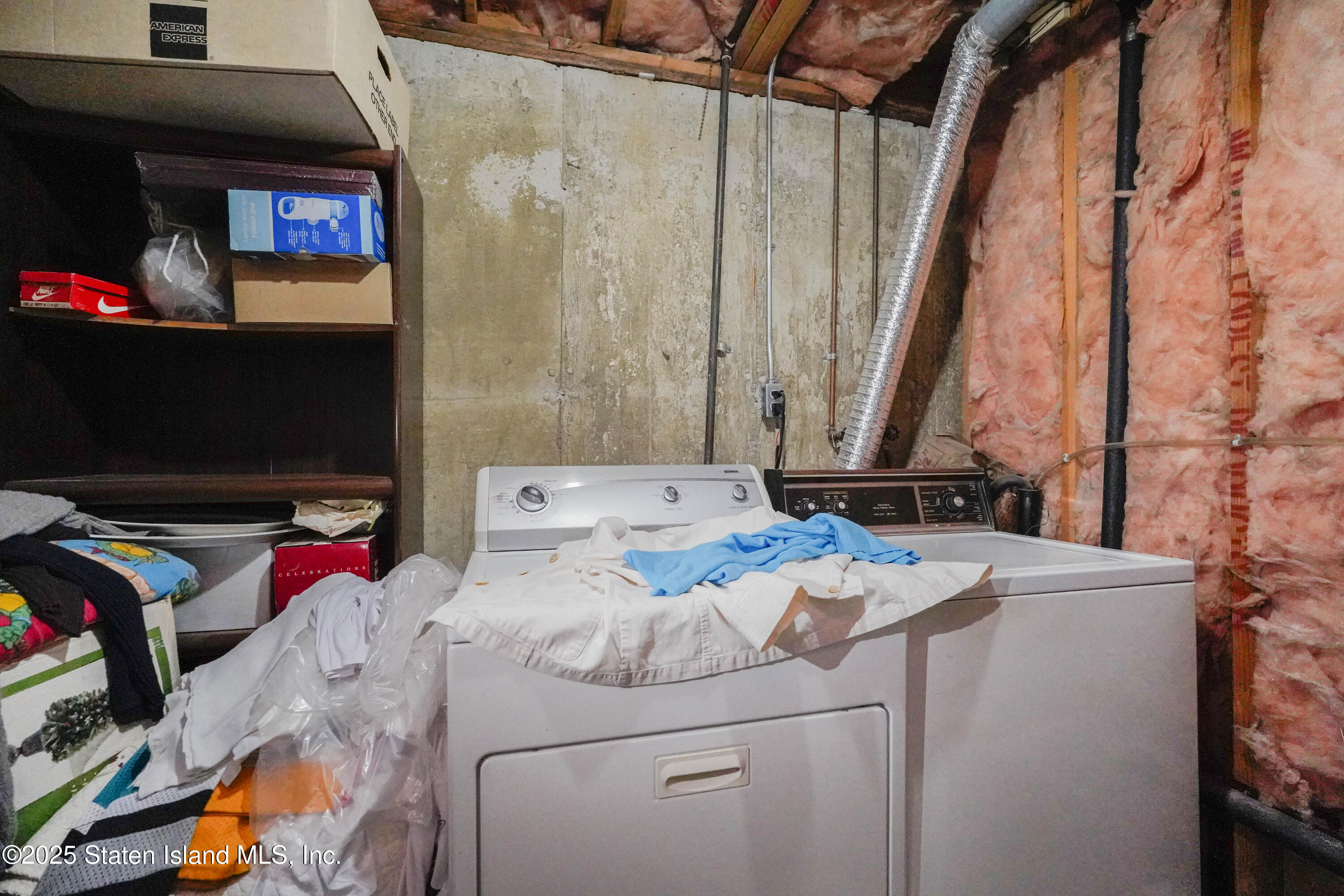 102 Lorraine Loop, Staten Island, New York image 22
