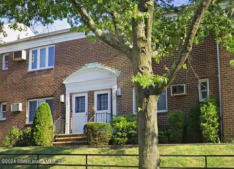 Photo of 166 Arlo Road #A, Staten Island, NY 10301 (MLS # 2602616)