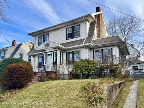 Photo of 23 Randall Avenue, Staten Island, NY 10301 (MLS # 2400200)