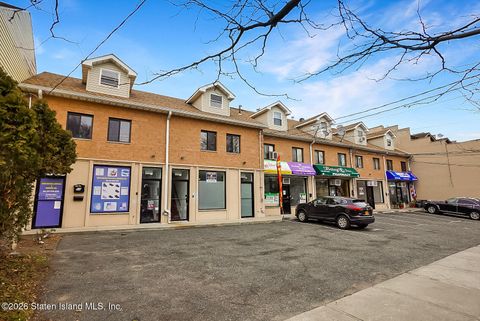 Photo of 53 Broad Street #A, Staten Island, NY 10304 (MLS # 2600309)