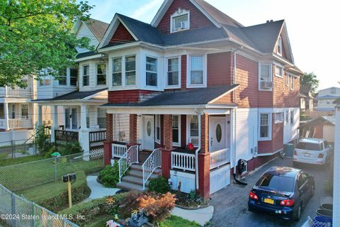 Photo of 210 Faber Street, Staten Island, NY 10302 (MLS # 2403181)