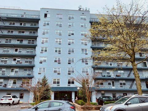 Photo of 20 Cliff Street #5c, Staten Island, NY 10305 (MLS # 2504581)