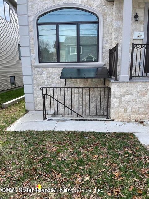 Photo of 82 West Terrace, Staten Island, NY 10312 (MLS # 2505561)