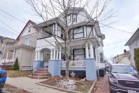 Photo of 206 Willard Avenue, Staten Island, NY 10314 (MLS # 1163188)