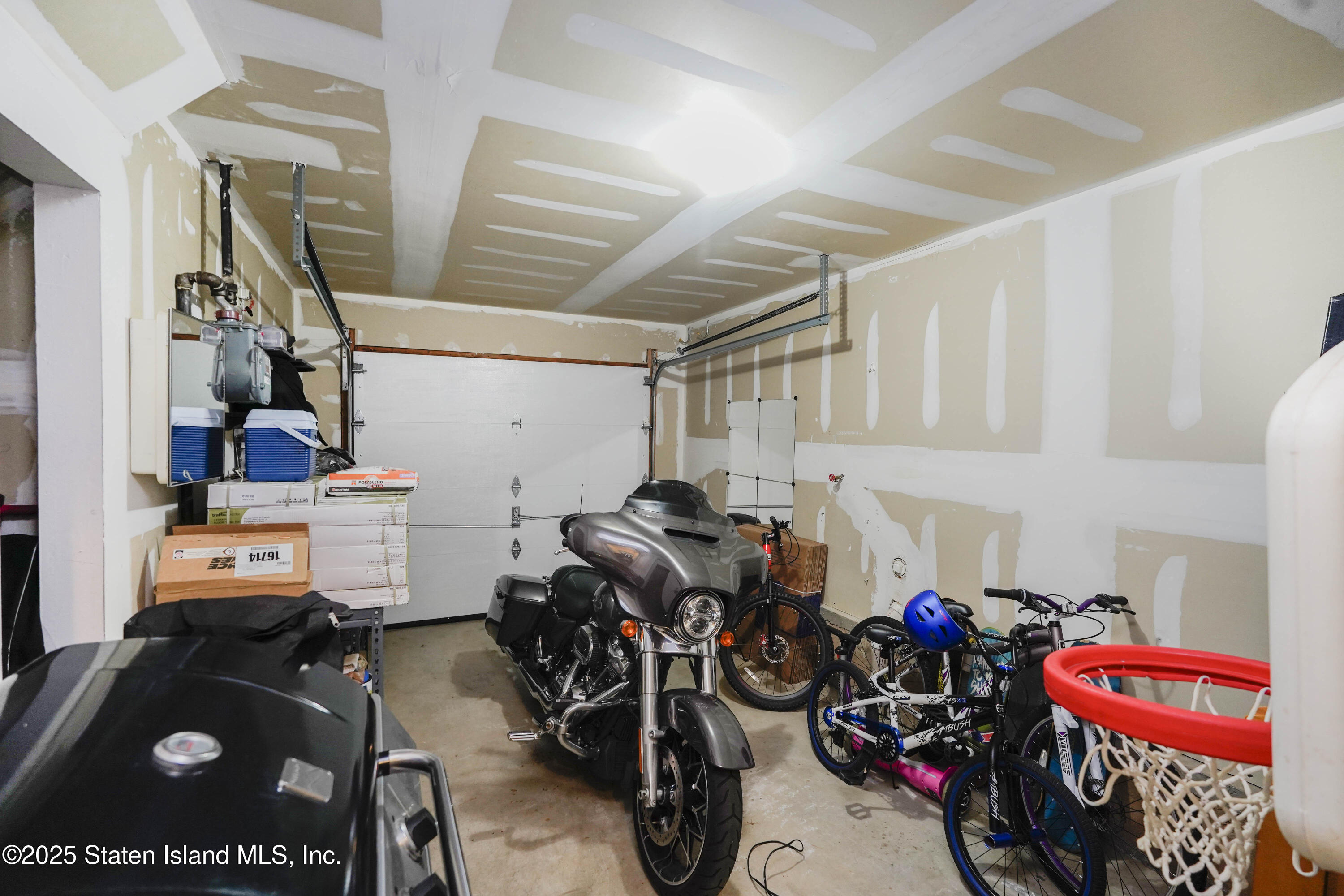 354 Aspen Knolls Way, Staten Island, New York image 9
