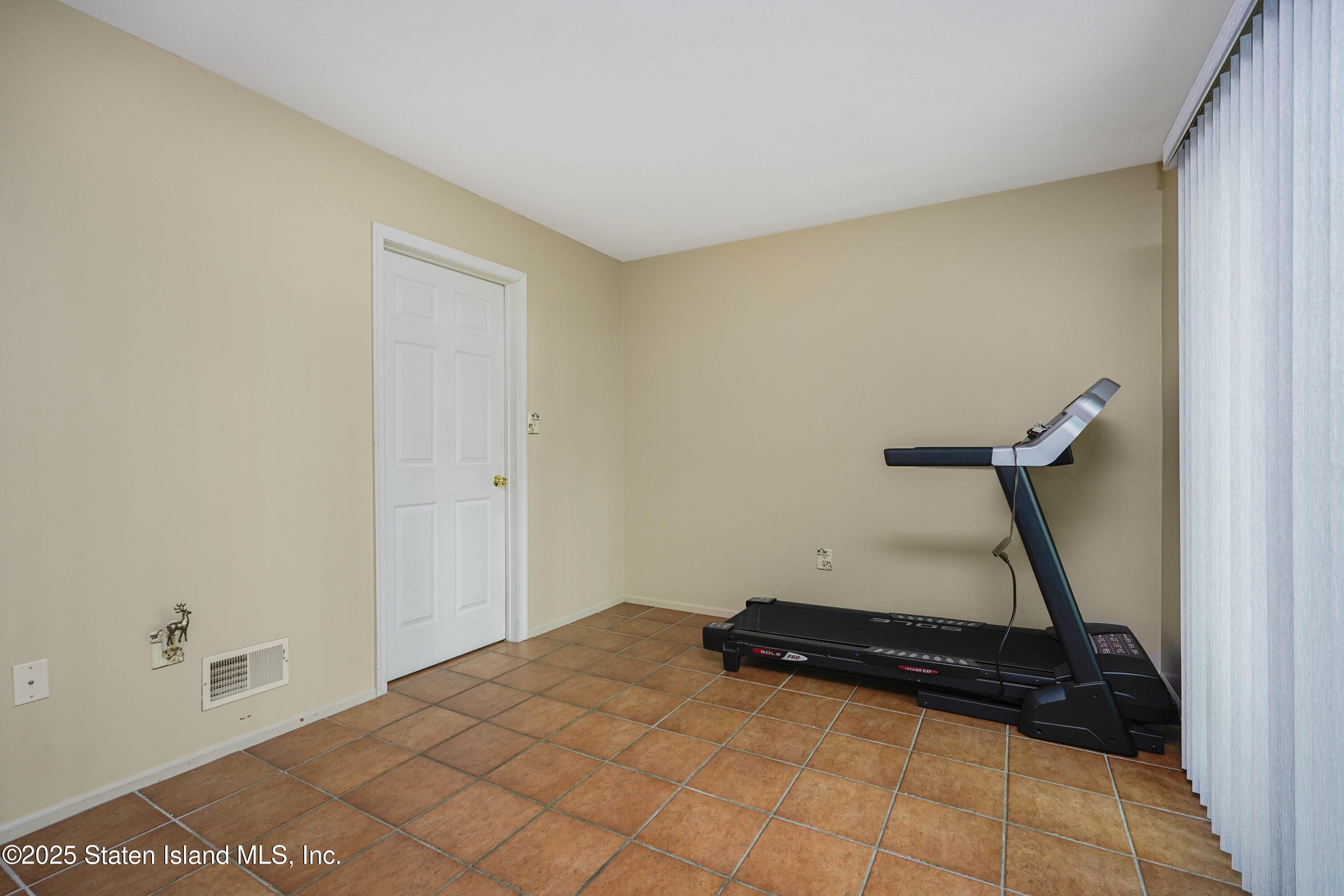 354 Aspen Knolls Way, Staten Island, New York image 25