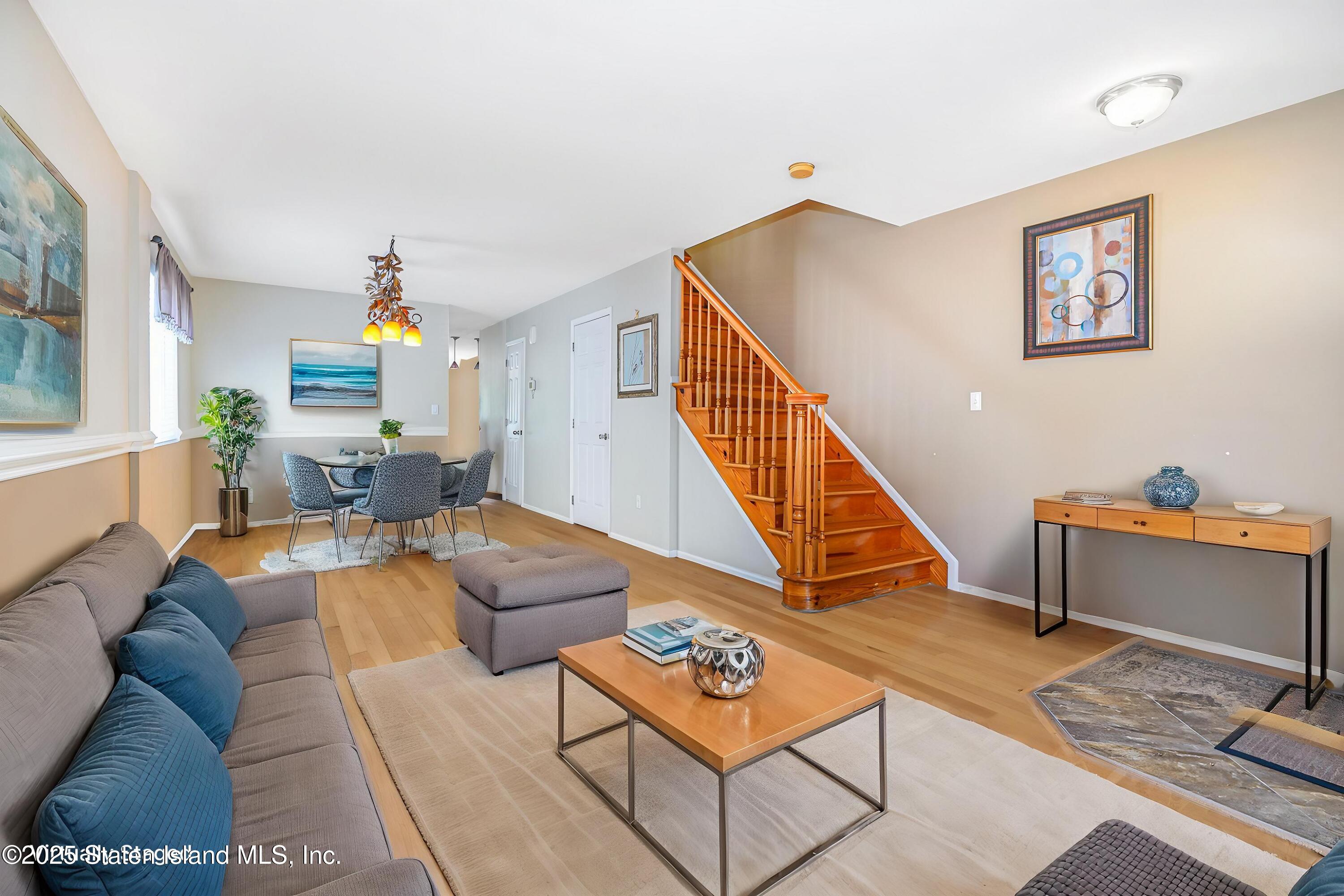 42 Sylvia Street, Staten Island, New York image 6