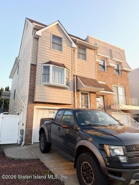 Photo of 378 Gurley Avenue, Staten Island, NY 10308 (MLS # 2601970)