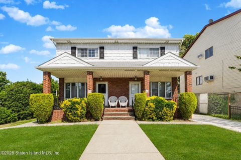 Photo of 59 Ebony Street, Staten Island, NY 10306 (MLS # 2602868)