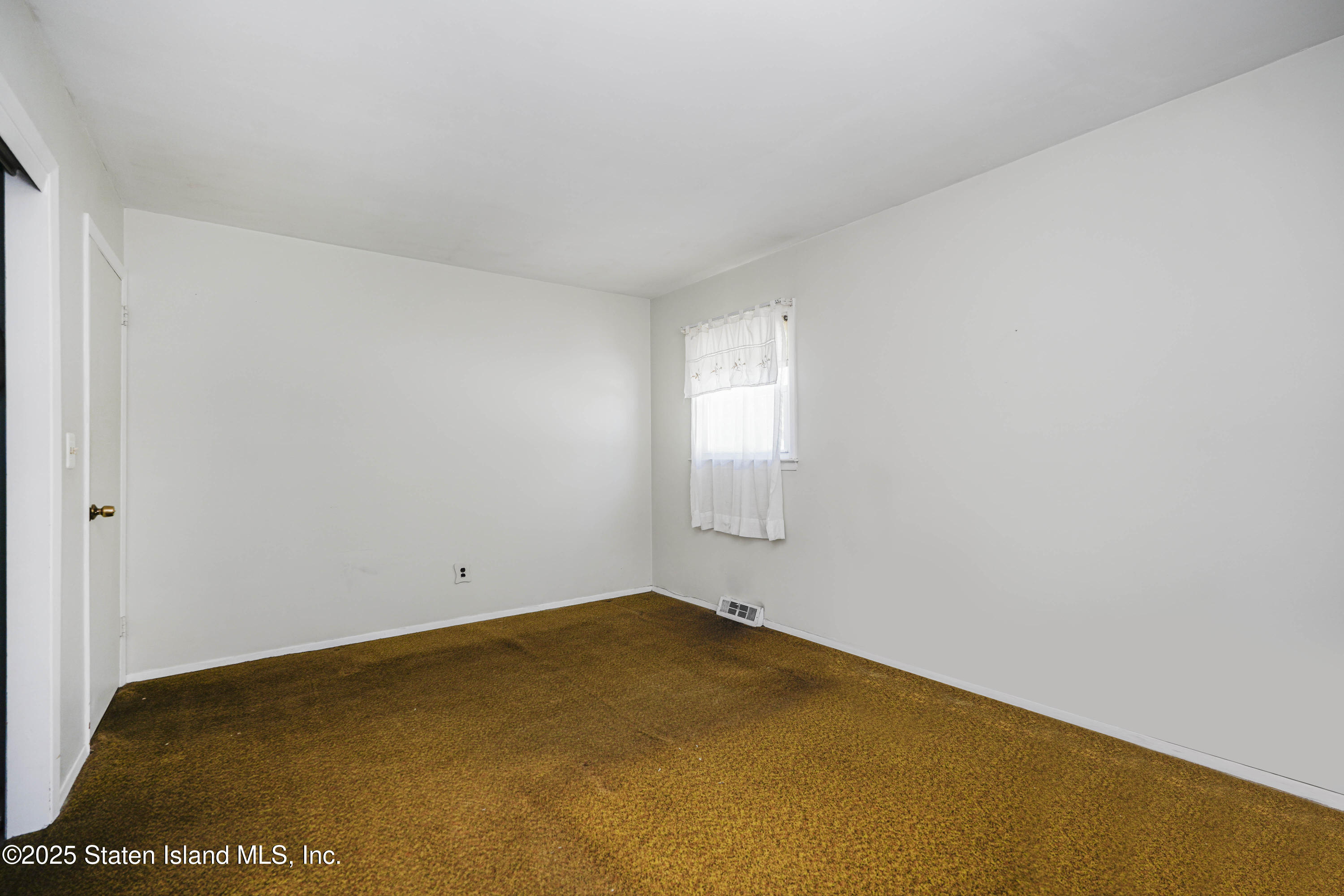 204 Byrne Avenue, Staten Island, New York image 19