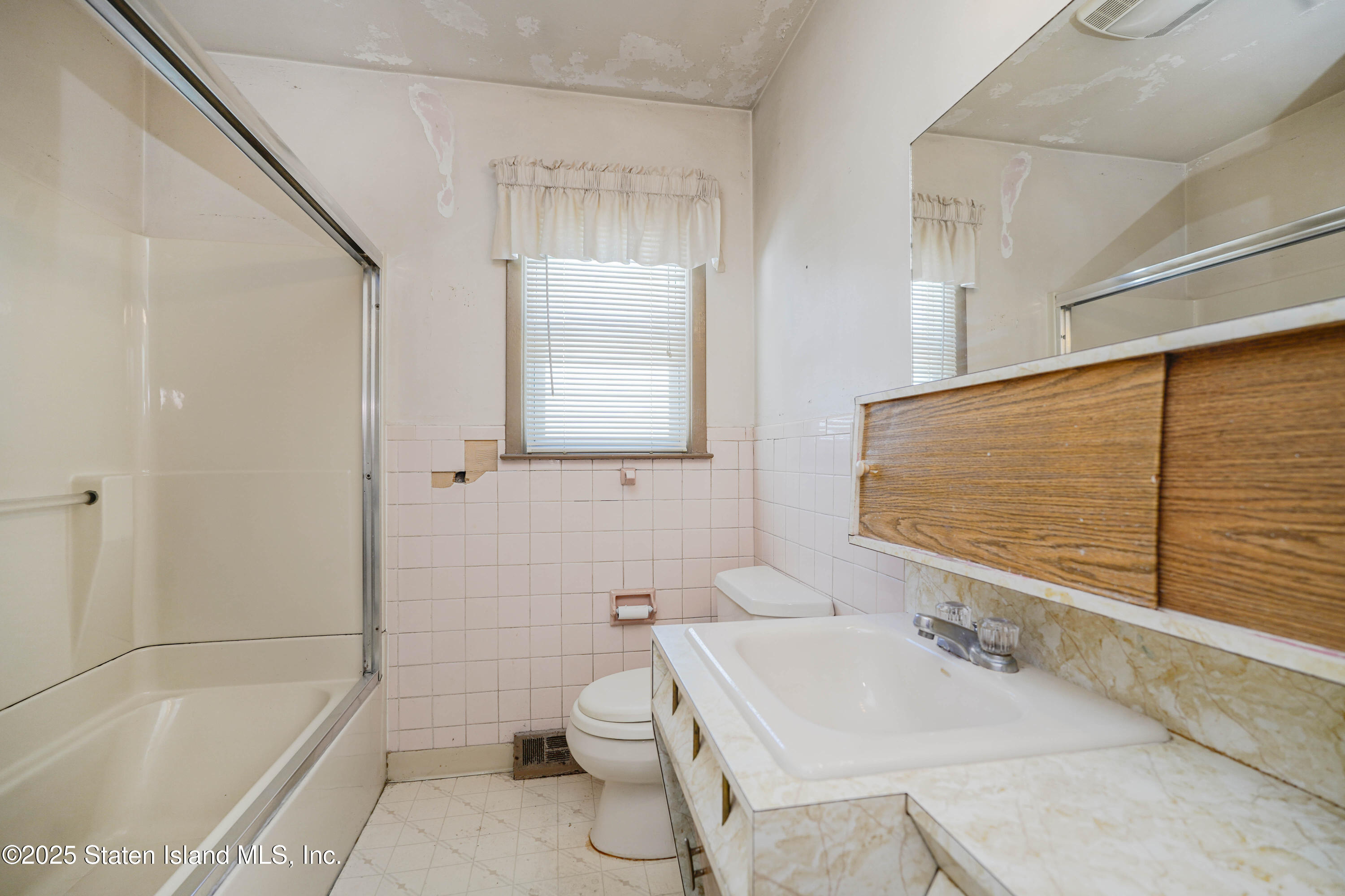 204 Byrne Avenue, Staten Island, New York image 16