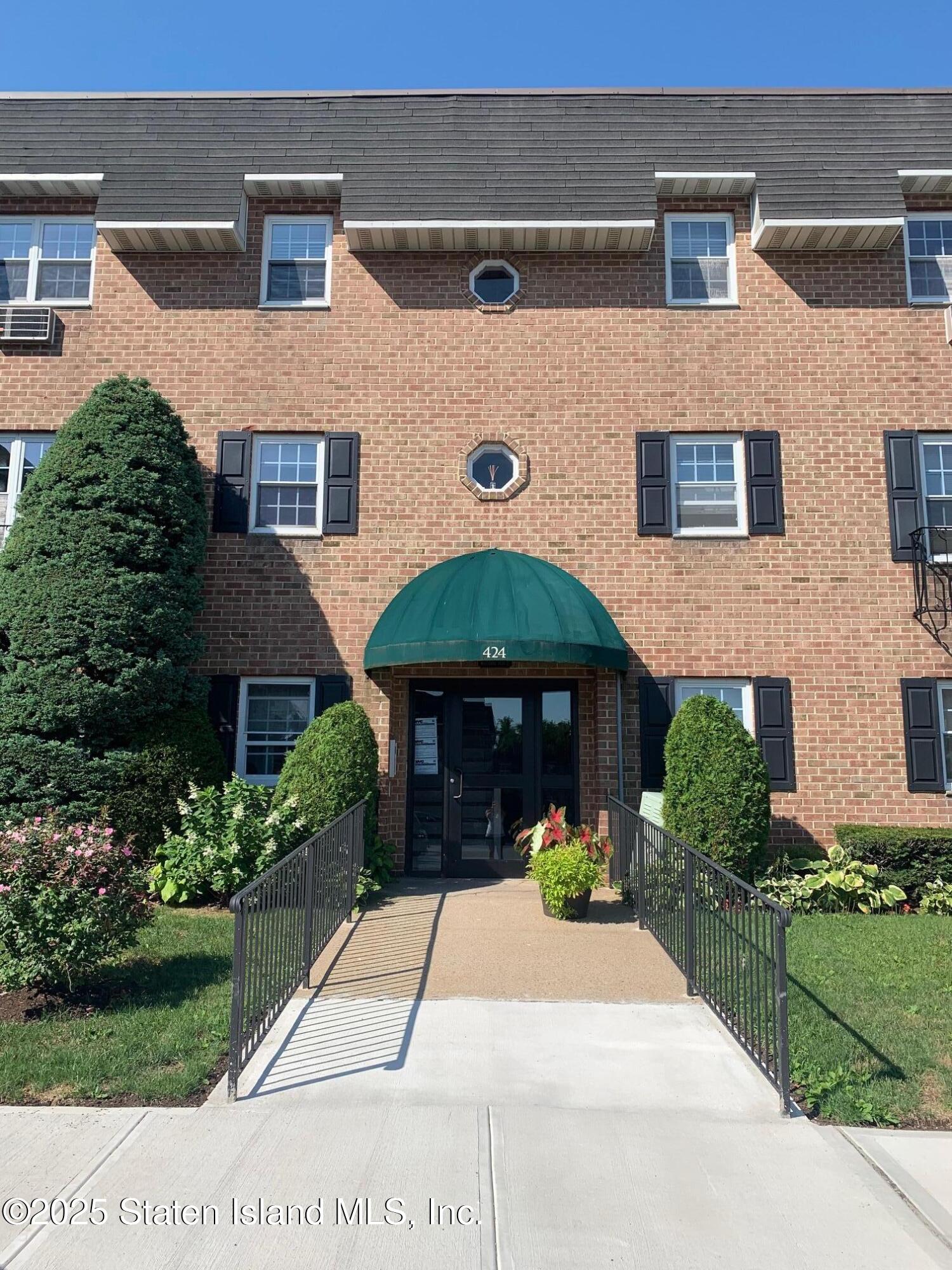 394 Maryland Ave Ave #2A, Staten Island, New York image 1