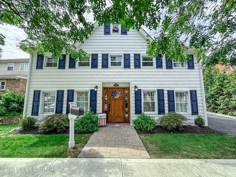 Photo of 146 Bentley Street, Staten Island, NY 10307 (MLS # 2505220)
