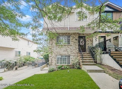Photo of 153 Graves Street, Staten Island, NY 10314 (MLS # 2504601)