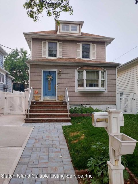 Photo of 11 Norden Street, Staten Island, NY 10304 (MLS # 1162851)