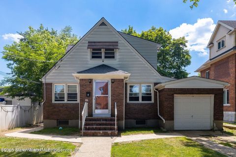 Photo of 88 Fremont Avenue #Level 1, Staten Island, NY 10306 (MLS # 2505294)