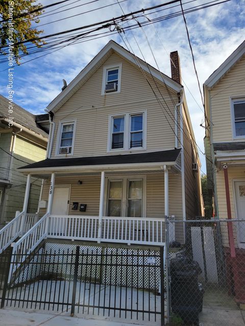 Photo of 138 Crescent Avenue, Staten Island, NY 10301 (MLS # 1165138)