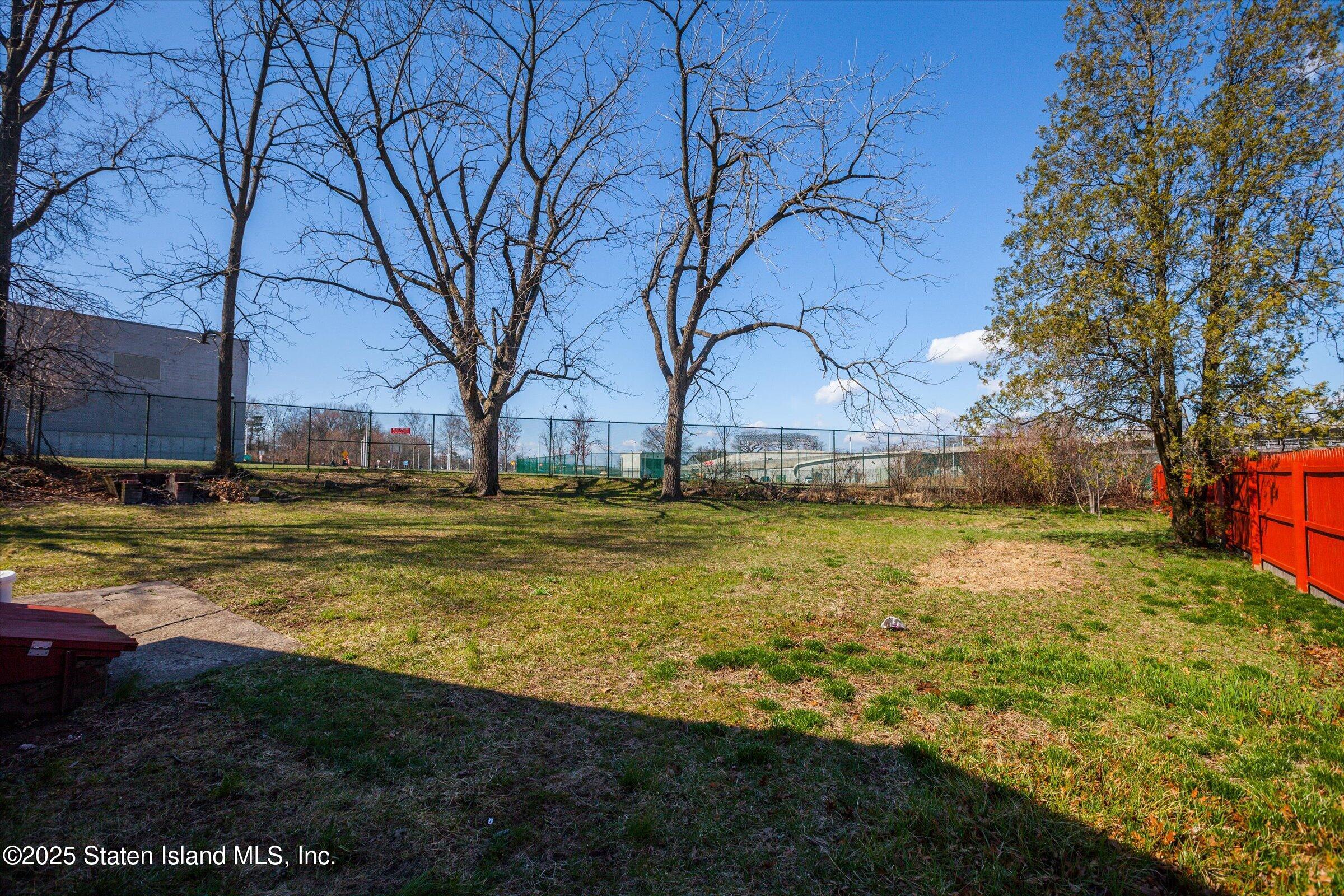 26 Trantor Place, Staten Island, New York image 23
