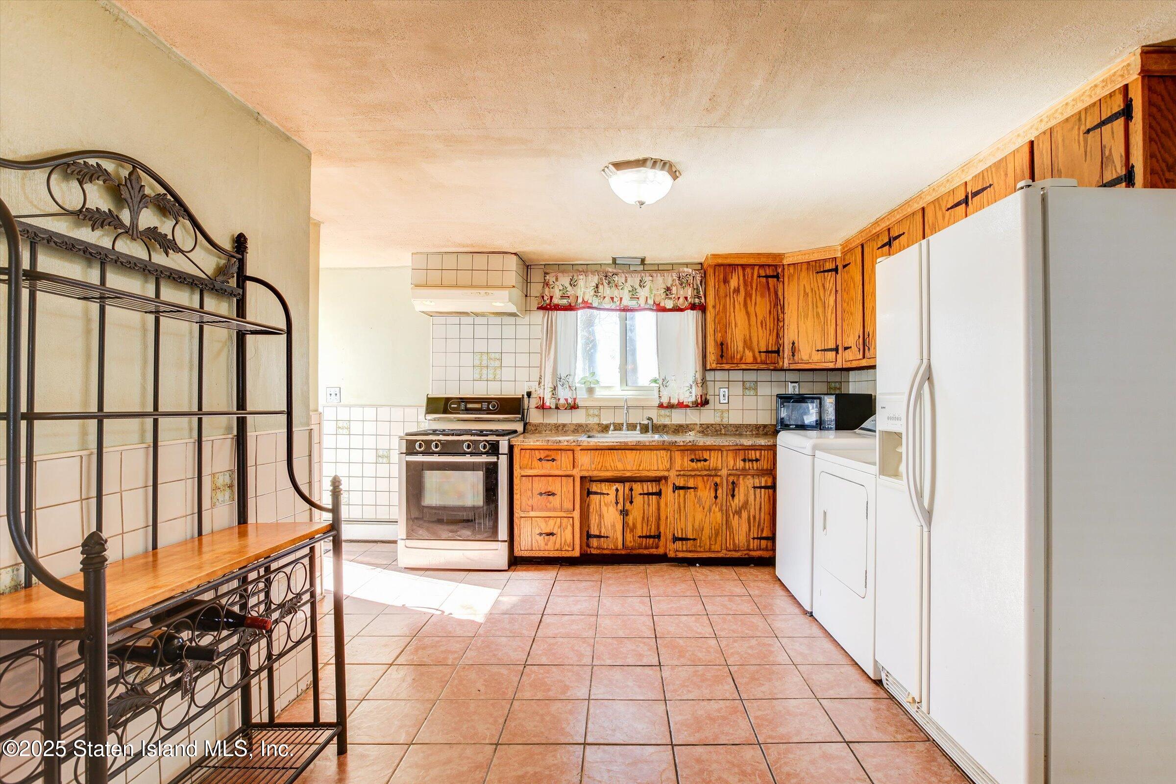 26 Trantor Place, Staten Island, New York image 10