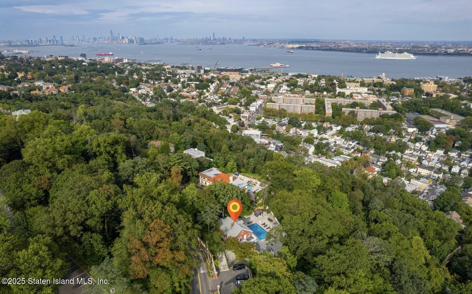 363 Howard Avenue, Staten Island, New York image 30