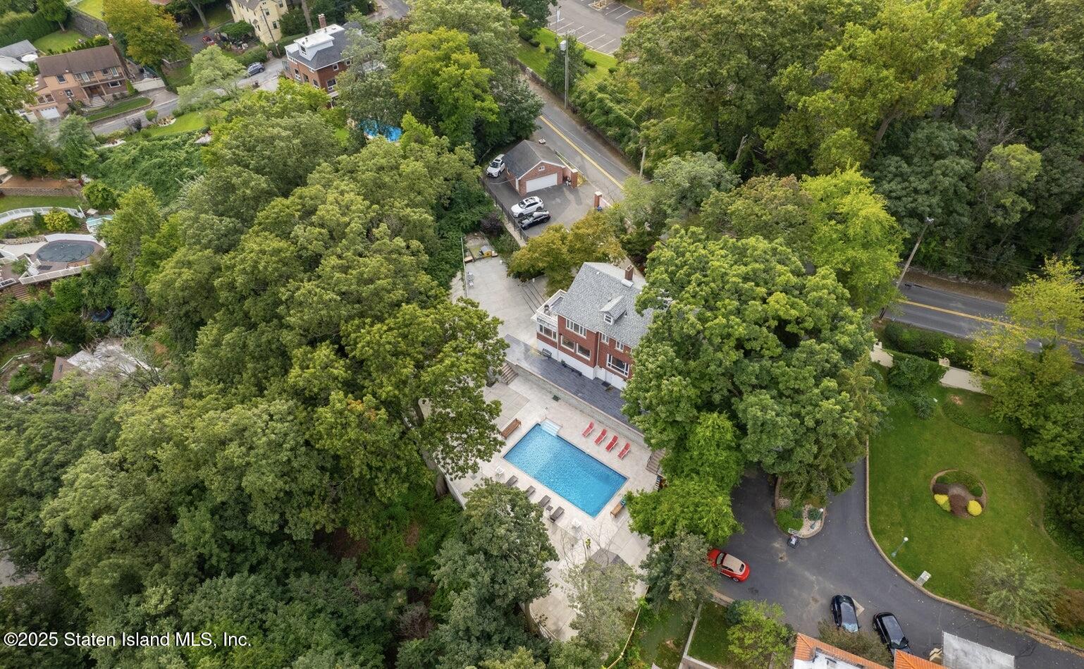 363 Howard Avenue, Staten Island, New York image 34