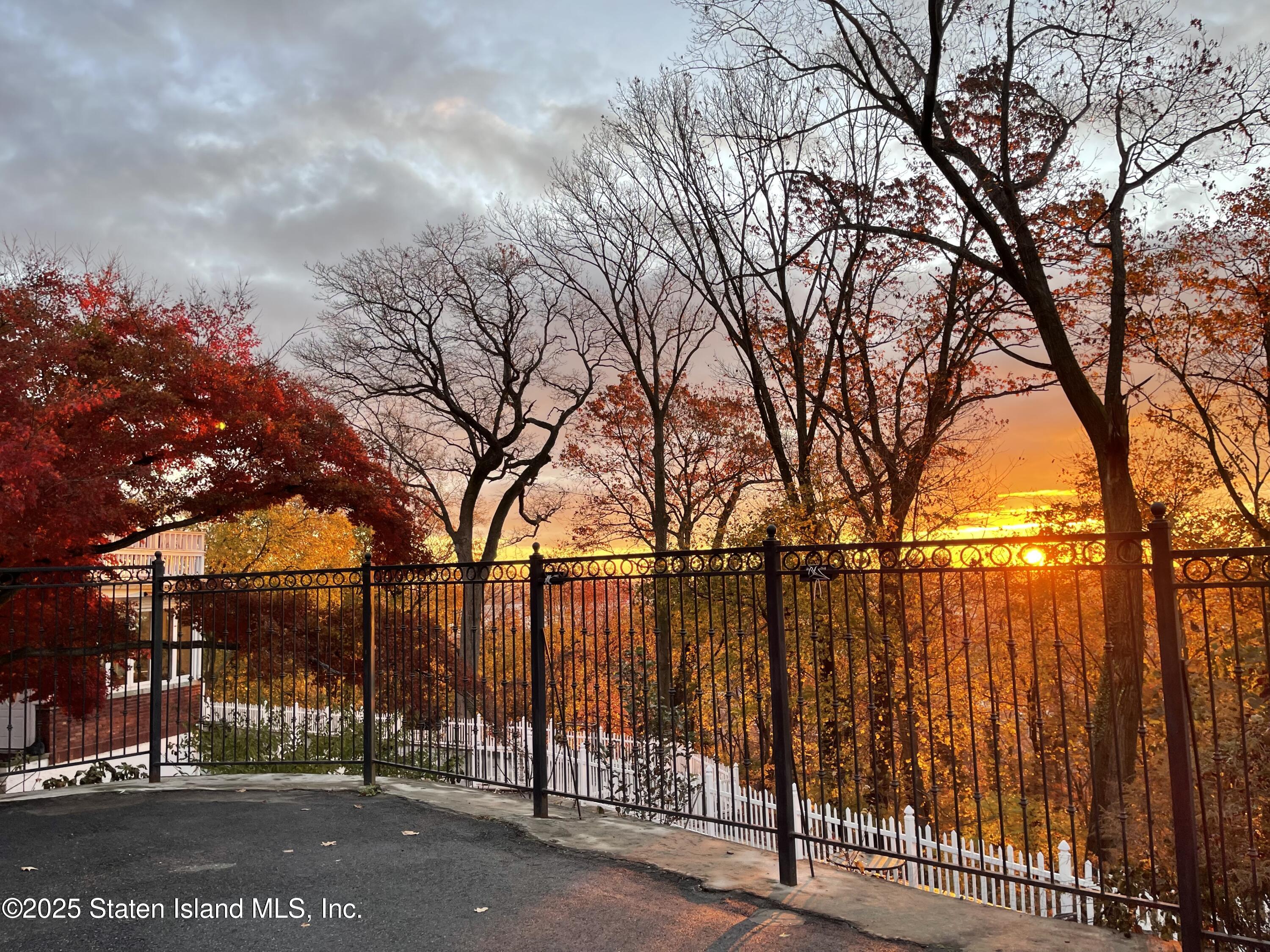 363 Howard Avenue, Staten Island, New York image 42