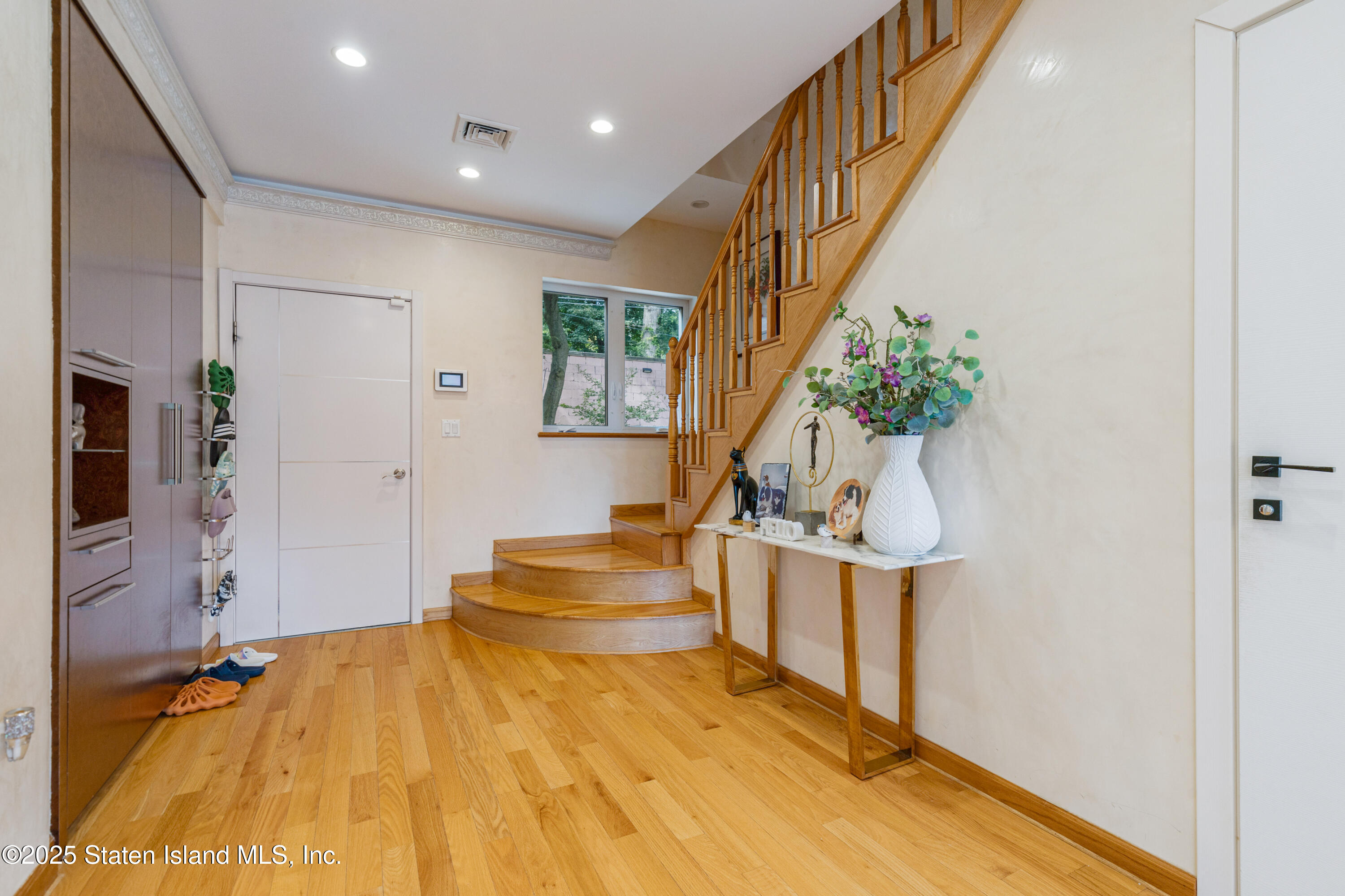 363 Howard Avenue, Staten Island, New York image 13