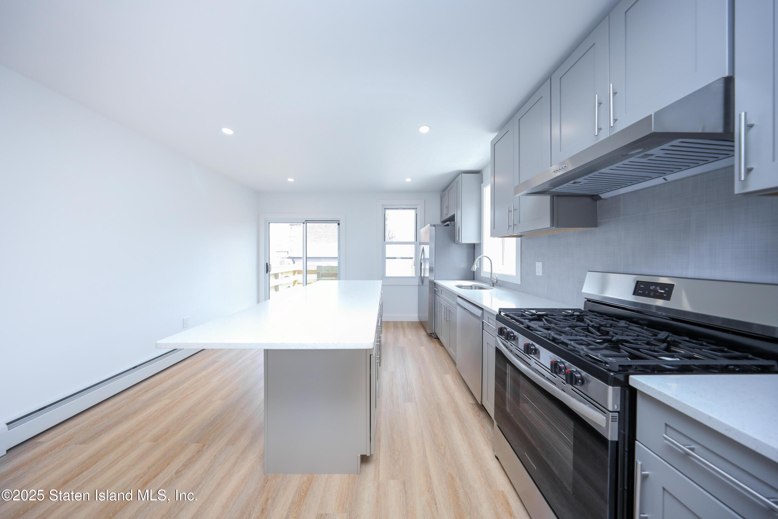 73 Irving Place, Staten Island, New York image 21