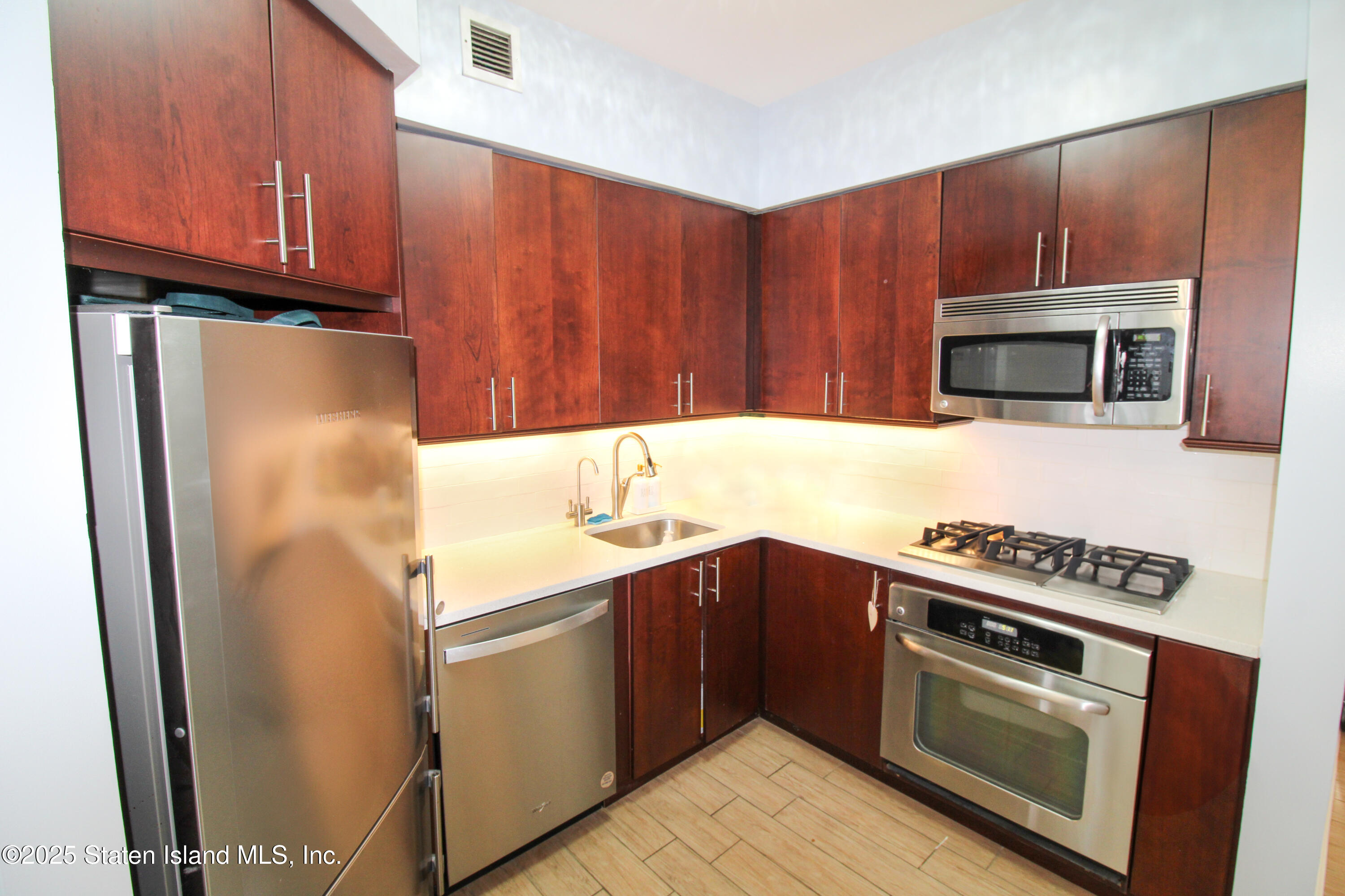118-20 Ocean Promenade Street #5D, Queens, New York image 8