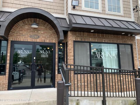 Photo of 2248 Victory Boulevard, Staten Island, NY 10314 (MLS # 2404280)