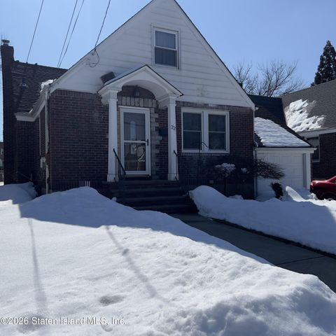 Photo of 22 Governor Road, Staten Island, NY 10314 (MLS # 2602265)