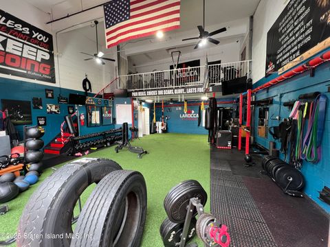 Photo of 4231 Arthur Kill Road, Staten Island, NY 10309 (MLS # 2501426)