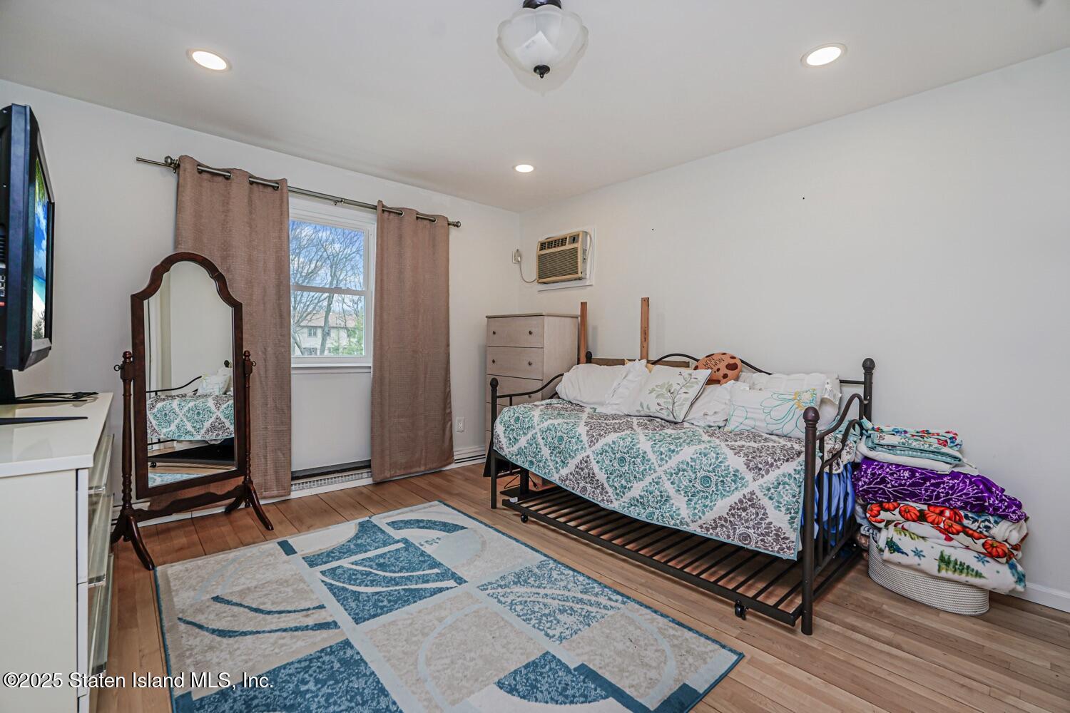 25 Kunath Avenue, Staten Island, New York image 17
