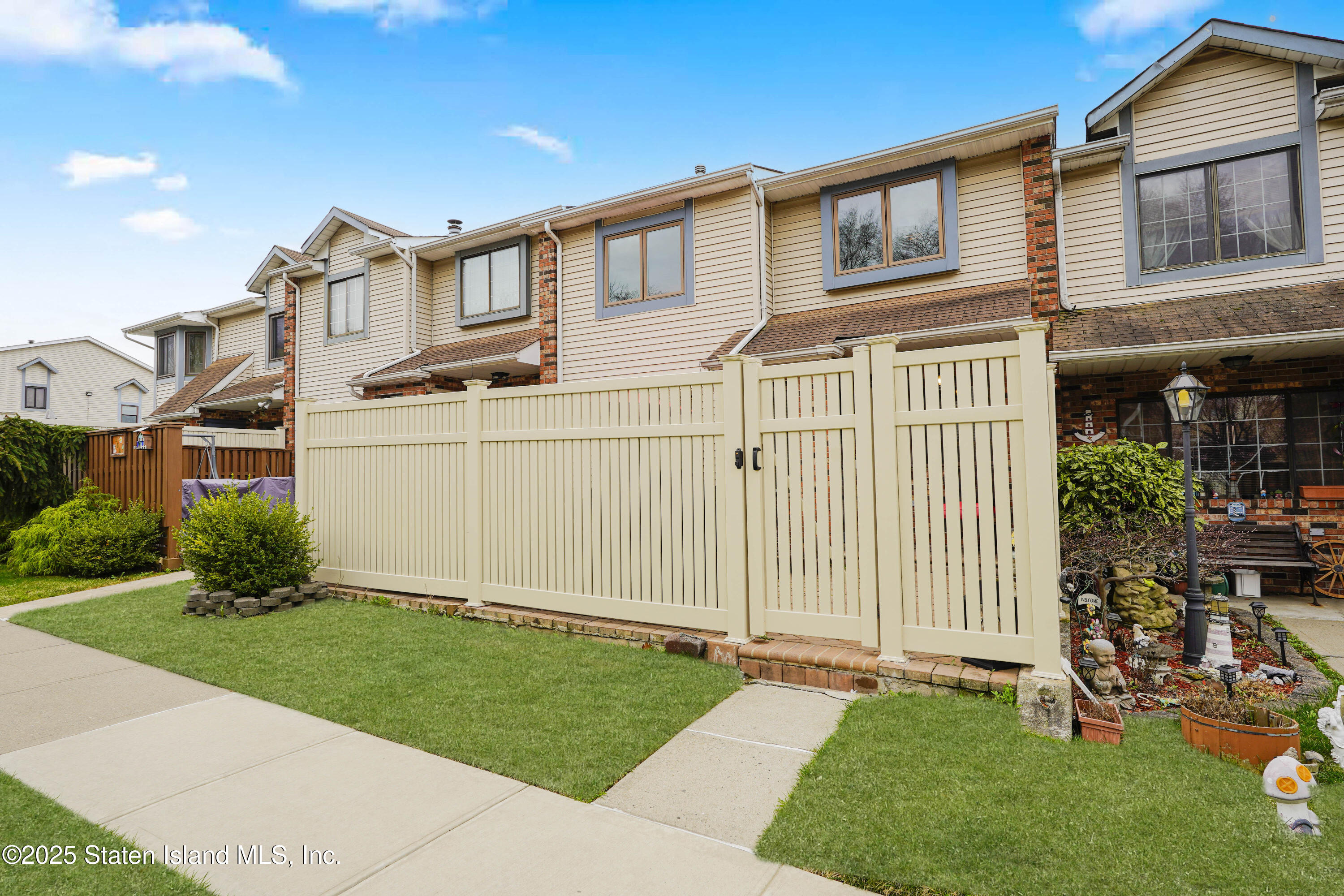 11 Lovell Avenue #A, Staten Island, New York image 1