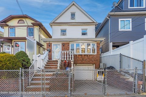 Photo of 8 Palmer Avenue, Staten Island, NY 10302 (MLS # 1160273)