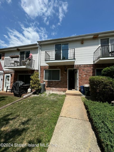 Photo of 1730 Forest Hill Road, Staten Island, NY 10314 (MLS # 2404312)