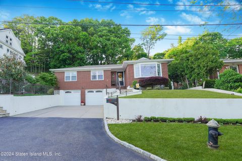 Photo of 169 Wilson Terrace, Staten Island, NY 10304 (MLS # 2402883)