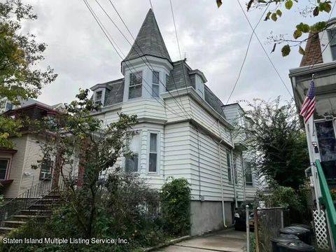 Photo of 67 Harrison Street, Staten Island, NY 10304 (MLS # 1164810)